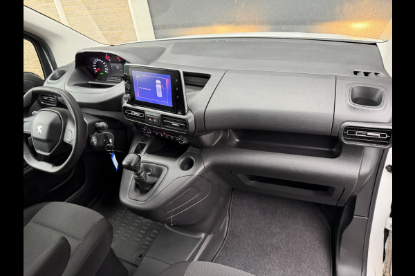 Peugeot Partner 1.2 PureTech 111PK Benzine Premium CarPlay/cruice control/navi