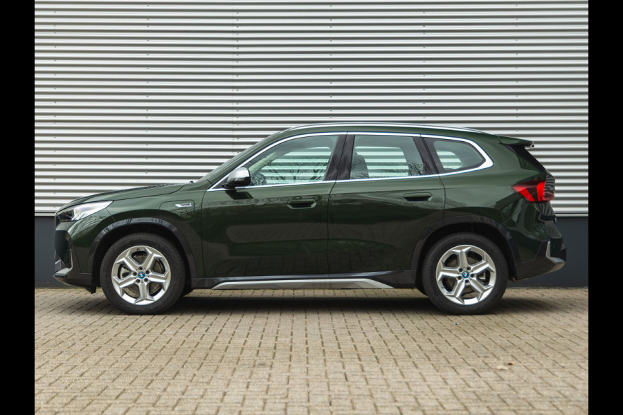 BMW X1 xDrive25e - xLine - Pano - Trekhaak - Camera - Stuurwiel verwarmd