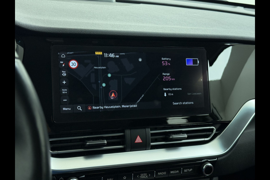 Kia e-Niro EV 64kWh SOH 100% W-pomp Navi Adaptive-Cruise Camera 1/2 Leer Apple Carplay Android AutoEcc DynamicLine Stoel-Stuurverwarming Pdc Lane Assist VESS DAB Led Isofix Keyless 1e Eigenaar Origineel Nederlandse Auto Nieuwprijs €43.970,-