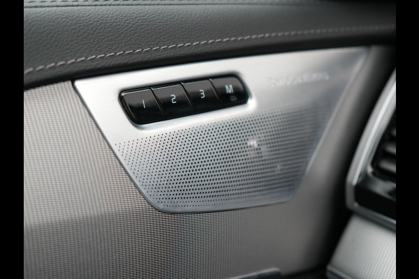 Volvo XC90 T8 Recharge AWD R-Design 7-Persoons Long Range Plug In Hybrid 456pk Dealer O.H. PHEV | Panodak | Head Up | 360 Camera | Adaptive Cruise | Lederen Sportstoelen Ventilatie & Memory | Bowers & Wilkins | Navigatie | Blis | DAB |
