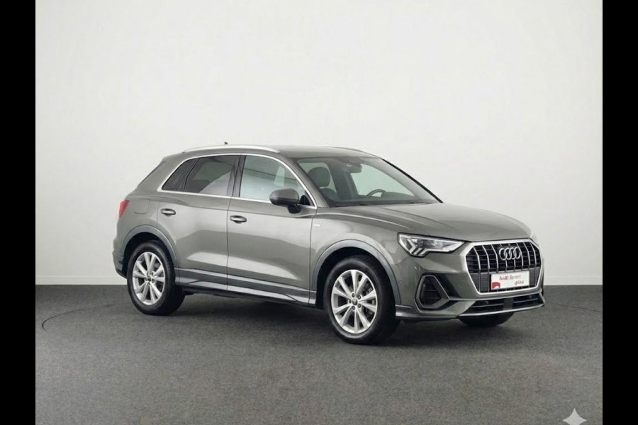 Audi Q3 35 TFSI S edition 150pk | Navigatie | Adaptieve cruise controle | Verwarmbare voorstoelen