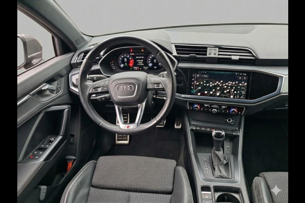 Audi Q3 35 TFSI S edition 150pk | Navigatie | Adaptieve cruise controle | Verwarmbare voorstoelen