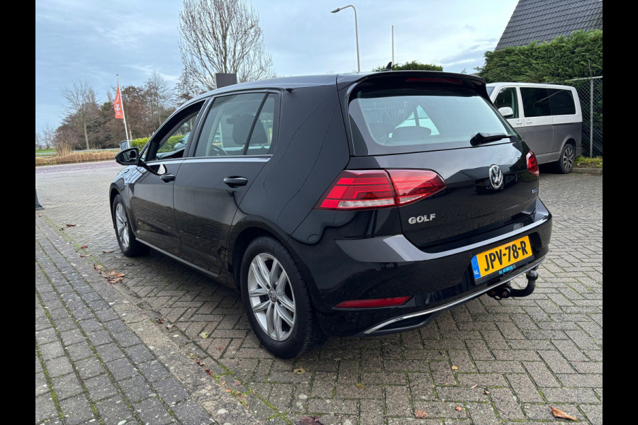 Volkswagen Golf 1.5 TSI Comfortline Business / Carplay / Trekhaak