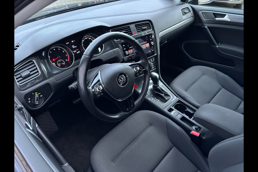 Volkswagen Golf 1.5 TSI Comfortline Business / Carplay / Trekhaak