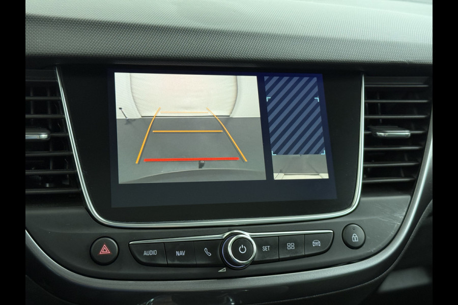 Opel Crossland X T 111PK AUT-6 Pano-Dak Pdc Trekhaak Navi Ecc HUD Apple Carplay Android Auto 360°Camera Bord-Herkenning Head-Up Display Innovatio AGR-Comfort Stoelen Lmv Cruise Control Isofix DAB+ Bluetooth Lane Assist Led Head-Up-Display Super-compleet Origineel Nederlandse Auto Distributieriem is vervangen!