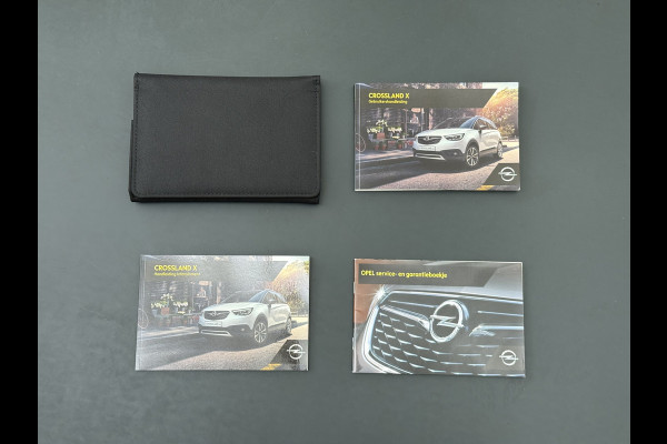 Opel Crossland X T 111PK AUT-6 Pano-Dak Pdc Trekhaak Navi Ecc HUD Apple Carplay Android Auto 360°Camera Bord-Herkenning Head-Up Display Innovatio AGR-Comfort Stoelen Lmv Cruise Control Isofix DAB+ Bluetooth Lane Assist Led Head-Up-Display Super-compleet Origineel Nederlandse Auto Distributieriem is vervangen!
