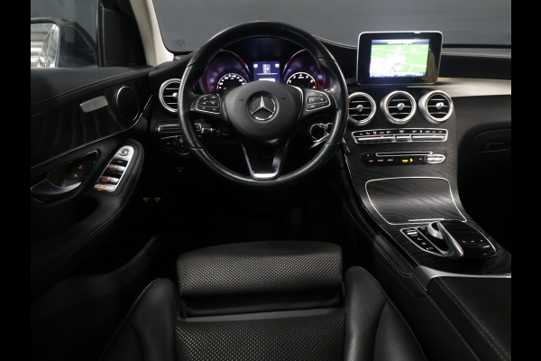 Mercedes-Benz GLC 250 4MATIC [TREKHAAK, BLUETOOTH TELEFOON, CRUISE CONTROL, ACHTERUITRIJCAMERA, PDC ACHTER, STOELVERWARMING, AUTOMATISCHE AIRCO, ELEKTRISCHE ACHTERKLEP, NIEUWSTAAT]