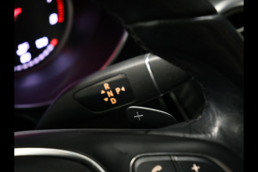 Mercedes-Benz GLC 250 4MATIC [TREKHAAK, BLUETOOTH TELEFOON, CRUISE CONTROL, ACHTERUITRIJCAMERA, PDC ACHTER, STOELVERWARMING, AUTOMATISCHE AIRCO, ELEKTRISCHE ACHTERKLEP, NIEUWSTAAT]