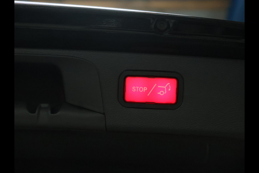 Mercedes-Benz GLC 250 4MATIC [TREKHAAK, BLUETOOTH TELEFOON, CRUISE CONTROL, ACHTERUITRIJCAMERA, PDC ACHTER, STOELVERWARMING, AUTOMATISCHE AIRCO, ELEKTRISCHE ACHTERKLEP, NIEUWSTAAT]