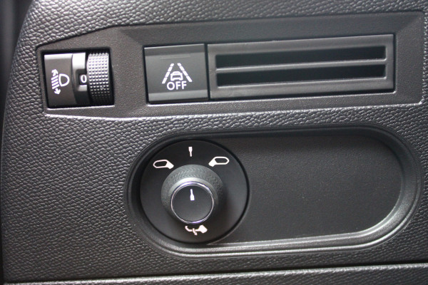 DS DS 3 Crossback E-Tense Performance Line 50 kWh | BLIS | Cruise control | Carplay | Stoelverwarming