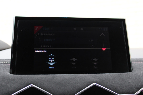 DS DS 3 Crossback E-Tense Performance Line 50 kWh | BLIS | Cruise control | Carplay | Stoelverwarming