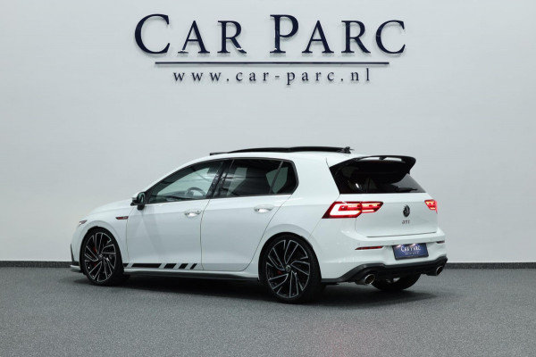 Volkswagen Golf 2.0 TSI GTI Clubsport 301+PK LED+IQ/PANO/HALF LEER+ALCANTARA+S.VERWARMING/19"/LINE/ACC/ECC/12 MND GARANTIE!