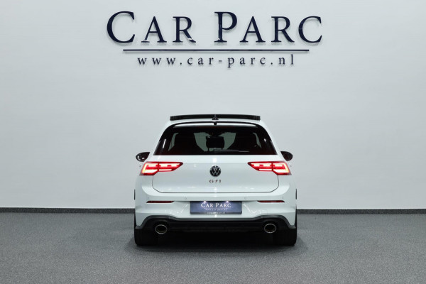 Volkswagen Golf 2.0 TSI GTI Clubsport 301+PK LED+IQ/PANO/HALF LEER+ALCANTARA+S.VERWARMING/19"/LINE/ACC/ECC/12 MND GARANTIE!