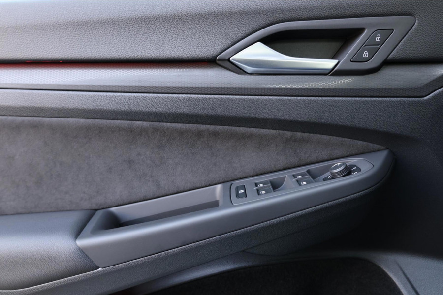 Volkswagen Golf 2.0 TSI GTI Clubsport 301+PK LED+IQ/PANO/HALF LEER+ALCANTARA+S.VERWARMING/19"/LINE/ACC/ECC/12 MND GARANTIE!