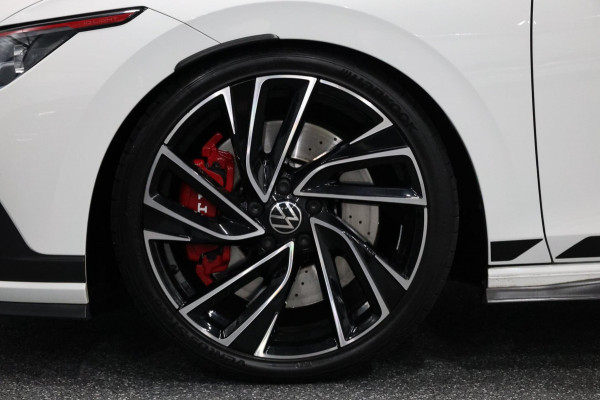 Volkswagen Golf 2.0 TSI GTI Clubsport 301+PK LED+IQ/PANO/HALF LEER+ALCANTARA+S.VERWARMING/19"/LINE/ACC/ECC/12 MND GARANTIE!