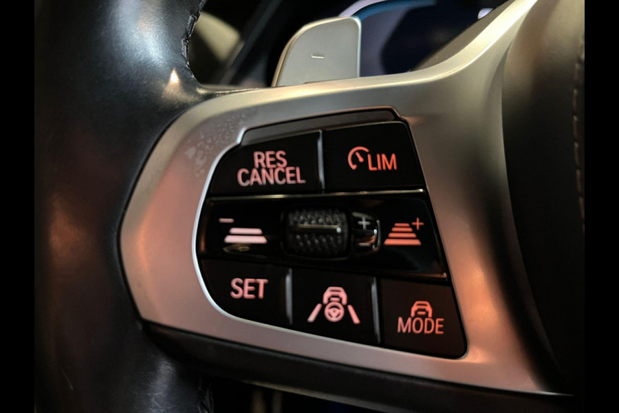 BMW X5 xDrive45e High Executive M Sport / Panoramadak / Achterasbesturing / Head Up Display / Comfortstoel / Driving Assistant Professional / Stuurwielverwarming / Trekhaak / Comforttoegang