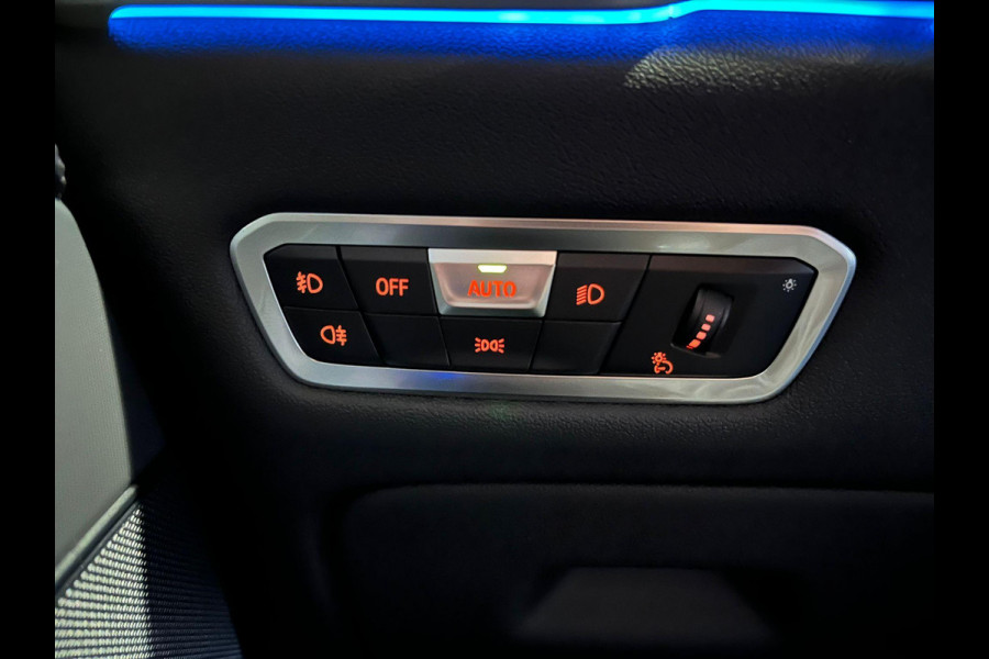 BMW X5 xDrive45e High Executive M Sport / Panoramadak / Achterasbesturing / Head Up Display / Comfortstoel / Driving Assistant Professional / Stuurwielverwarming / Trekhaak / Comforttoegang