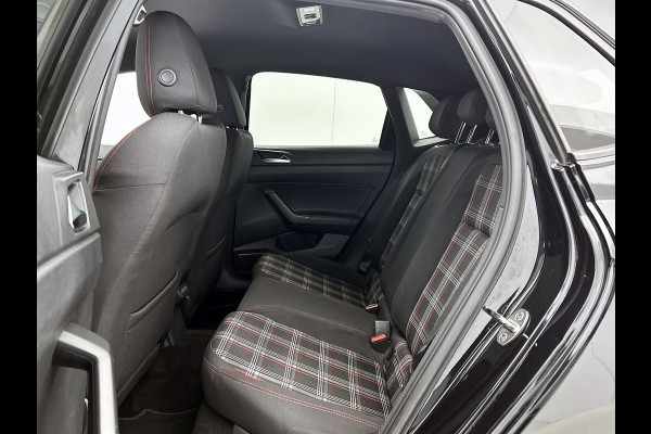 Volkswagen Polo 2.0 TSI GTI | 200PK | BTW | CARPLAY | ACHTERCAM | STOELVERW | ADD CRUISE | DIG DASH | CLIMATE | GOED ONDERH