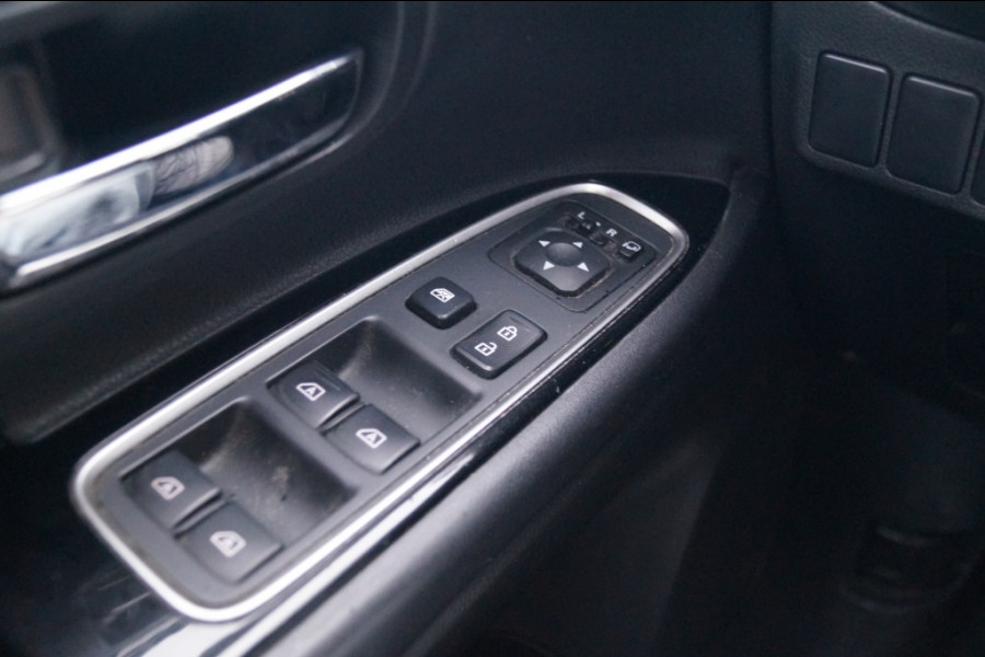 Mitsubishi Outlander 2.4 PHEV Automaat Pure -ECC-PDC-TREKHAAK-