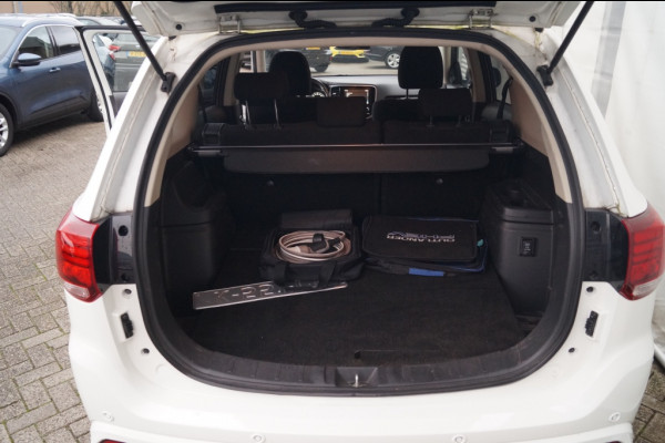 Mitsubishi Outlander 2.4 PHEV Automaat Pure -ECC-PDC-TREKHAAK-