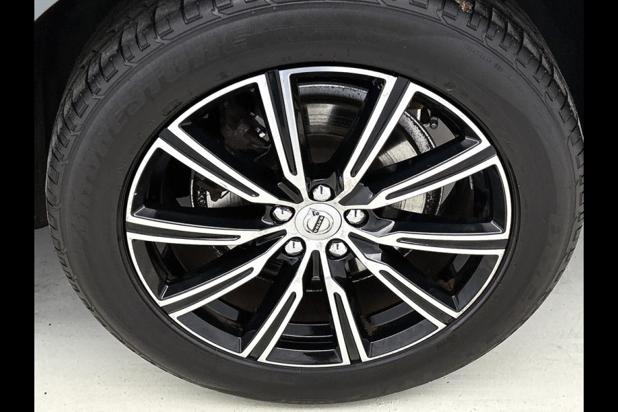 Volvo XC60 T5 AWD 251PK Inscription / Leder / Navigatie /  Winter Line / Business Pack Connect / Intellisafe Pro Line / Line / Apk nieuw
