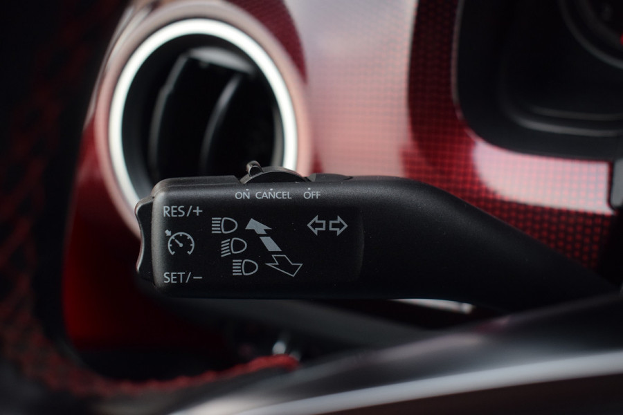 Volkswagen up! GTI 1.0 TSI 116pk | Pano | Beats | Camera