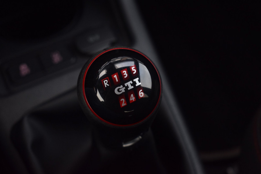 Volkswagen up! GTI 1.0 TSI 116pk | Pano | Beats | Camera