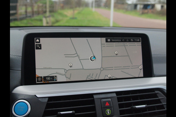 BMW iX3 Executive 80 kWh | Panoramadak | Camera | Apple Carplay | Sfeerverlichting |