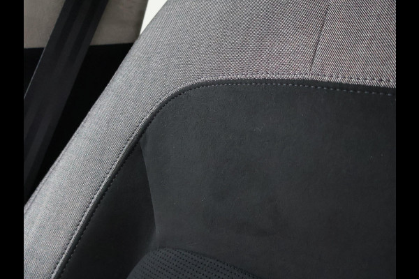 Jaguar I-PACE EV400 HSE 90 kWh *PORTOFINO BLUE* + 22 INCH | LUCHTVERING | PANORAMA | 360 CAMERA | STOELVENTILATIE