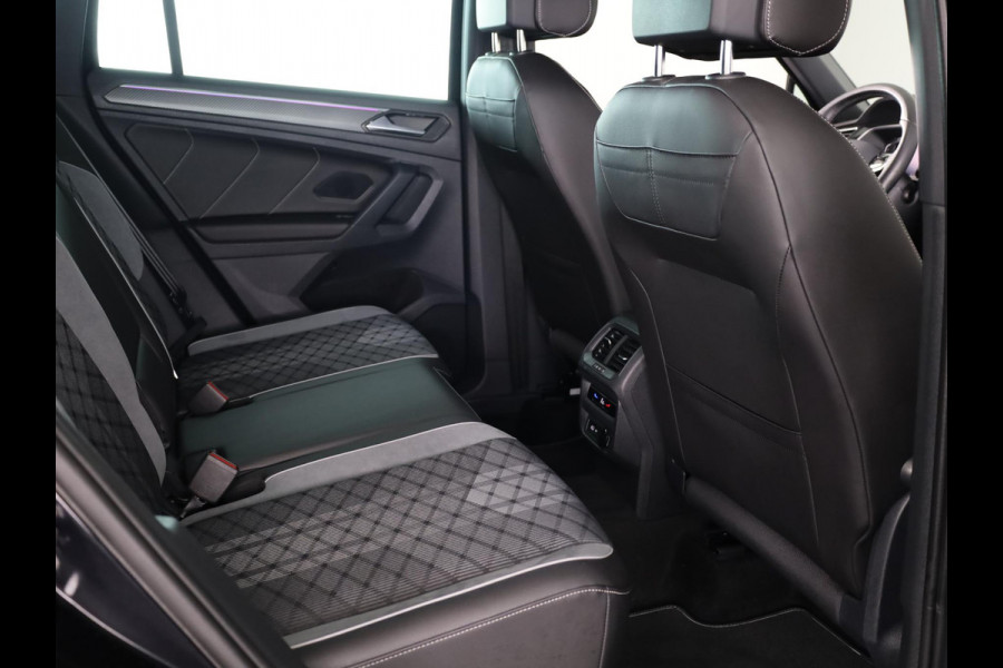 Volkswagen Tiguan 1.4 TSI eHybrid R-Line Business 245PK PHEV | 360 graden camera | Stoel- en stuurverwarming | Multimedia Plus | Assistentie pakket