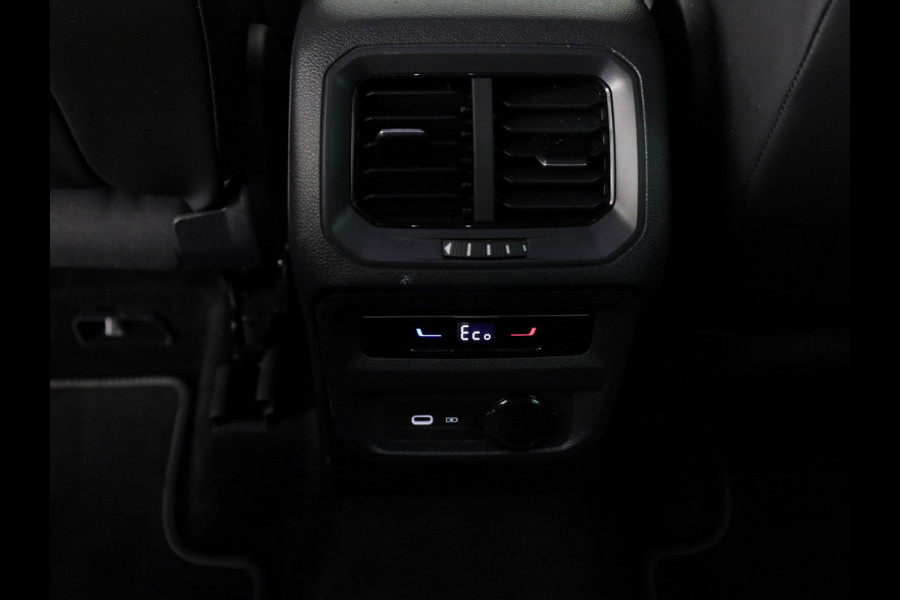 Volkswagen Tiguan 1.4 TSI eHybrid R-Line Business 245PK PHEV | 360 graden camera | Stoel- en stuurverwarming | Multimedia Plus | Assistentie pakket