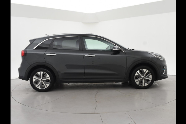 Kia e-Niro DYNAMICPLUSLINE 64 kWh + SCHUIFDAK | CARPLAY | CAMERA | STOEL/STUUURWIELVERW.