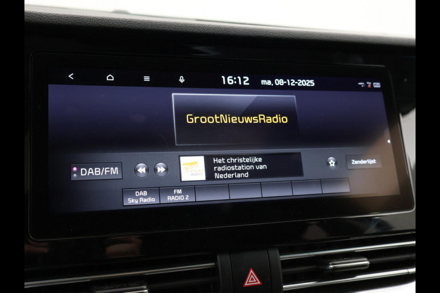 Kia e-Niro DYNAMICPLUSLINE 64 kWh + SCHUIFDAK | CARPLAY | CAMERA | STOEL/STUUURWIELVERW.