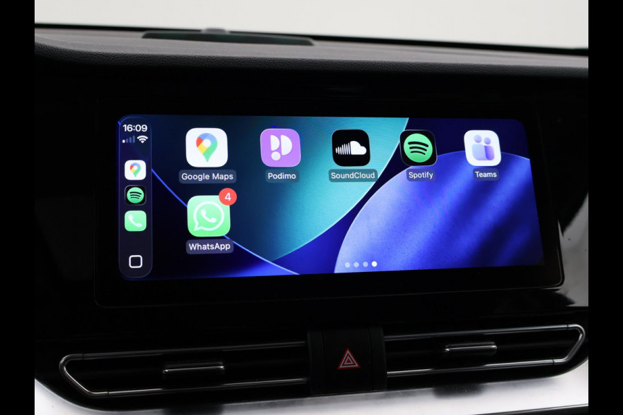 Kia e-Niro DYNAMICPLUSLINE 64 kWh + SCHUIFDAK | CARPLAY | CAMERA | STOEL/STUUURWIELVERW.