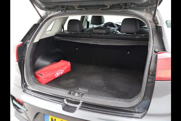 Kia e-Niro DYNAMICPLUSLINE 64 kWh + SCHUIFDAK | CARPLAY | CAMERA | STOEL/STUUURWIELVERW.