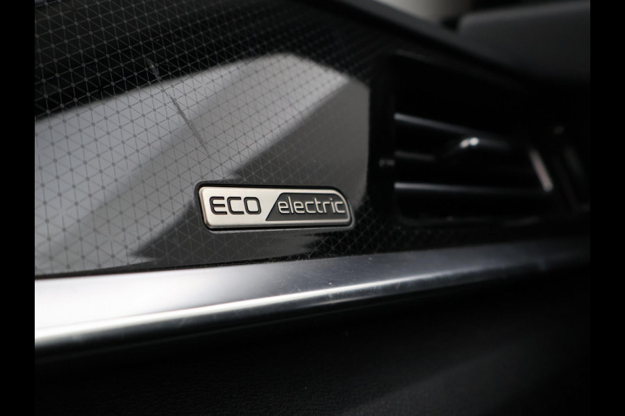 Kia e-Niro DYNAMICPLUSLINE 64 kWh + SCHUIFDAK | CARPLAY | CAMERA | STOEL/STUUURWIELVERW.