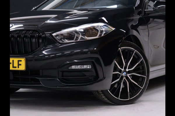 BMW 1-serie 118i Sport Line [APPLE CARPLAY, ANDROID AUTO, CRUISE CONTROL, PDC V+A , AUTOMATISCHE AIRCO, LANE ASSIST, BMW LED, NIEUWSTAAT]
