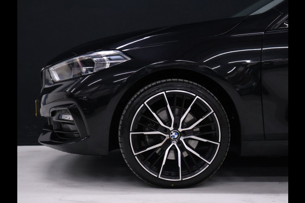BMW 1-serie 118i Sport Line [APPLE CARPLAY, ANDROID AUTO, CRUISE CONTROL, PDC V+A , AUTOMATISCHE AIRCO, LANE ASSIST, BMW LED, NIEUWSTAAT]