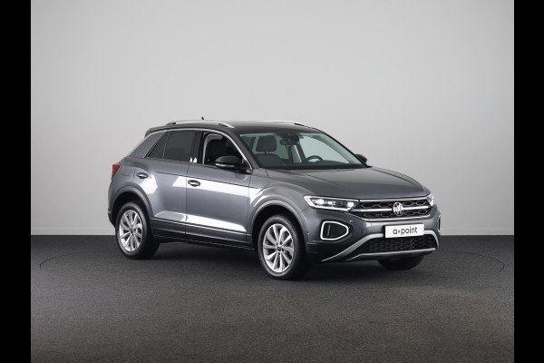Volkswagen T-Roc 1.5 TSI Style 150 pk Automaat (DSG) | Navigatie | Trekhaak (afneembaar) | Parkeersensoren (Park assist) | Adaptieve cruise control | Stoelverwarming |