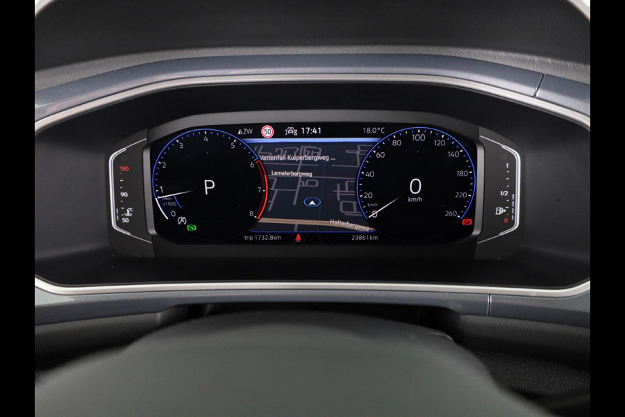 Volkswagen T-Roc 1.5 TSI Style 150 pk Automaat (DSG) | Navigatie | Trekhaak (afneembaar) | Parkeersensoren (Park assist) | Adaptieve cruise control | Stoelverwarming |