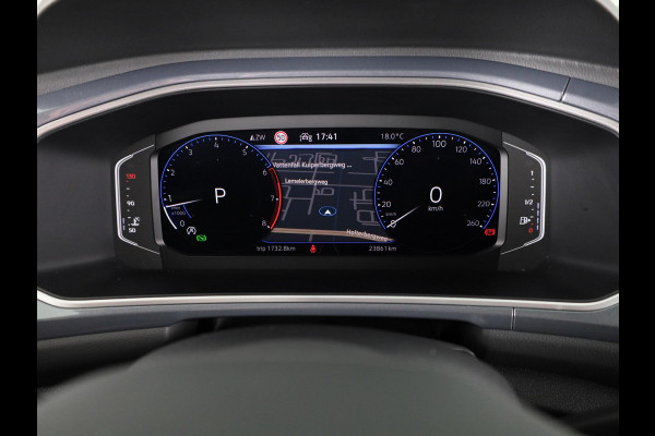 Volkswagen T-Roc 1.5 TSI Style 150 pk Automaat (DSG) | Navigatie | Trekhaak (afneembaar) | Parkeersensoren (Park assist) | Adaptieve cruise control | Stoelverwarming |