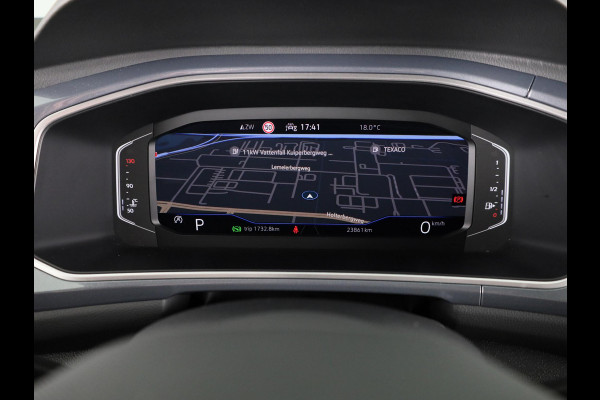 Volkswagen T-Roc 1.5 TSI Style 150 pk Automaat (DSG) | Navigatie | Trekhaak (afneembaar) | Parkeersensoren (Park assist) | Adaptieve cruise control | Stoelverwarming |