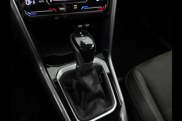 Volkswagen T-Roc 1.5 TSI Style 150 pk Automaat (DSG) | Navigatie | Trekhaak (afneembaar) | Parkeersensoren (Park assist) | Adaptieve cruise control | Stoelverwarming |