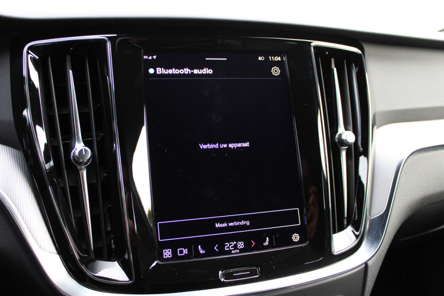 Volvo V60 2.0 T6 Plug-in hybrid AWD Plus Dark | Camera | Elektrische achterklep | Leder | Memory