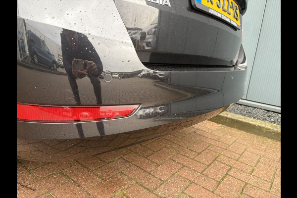 Škoda Fabia Combi 1.0 TSi 95pk Business Edition CAMERA/NAVI/CARPLAY/CRUISE/PDC/16INCH