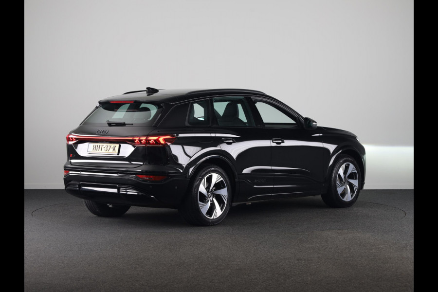 Audi Q6 e-tron S edition performance 100 kWh 306pk | Pack Tech Pro | Luchtvering | Stuurverwarming | MMI Bijrijdersscherm