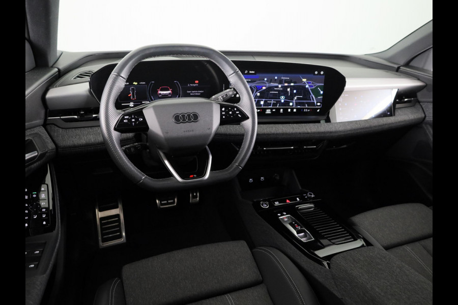 Audi Q6 e-tron S edition performance 100 kWh 306pk | Pack Tech Pro | Luchtvering | Stuurverwarming | MMI Bijrijdersscherm