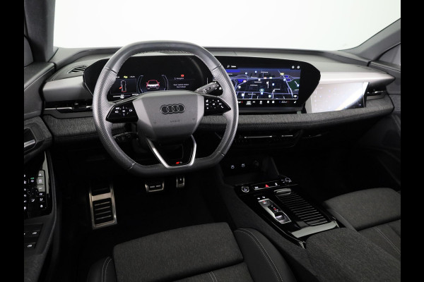 Audi Q6 e-tron S edition performance 100 kWh 306pk | Pack Tech Pro | Luchtvering | Stuurverwarming | MMI Bijrijdersscherm