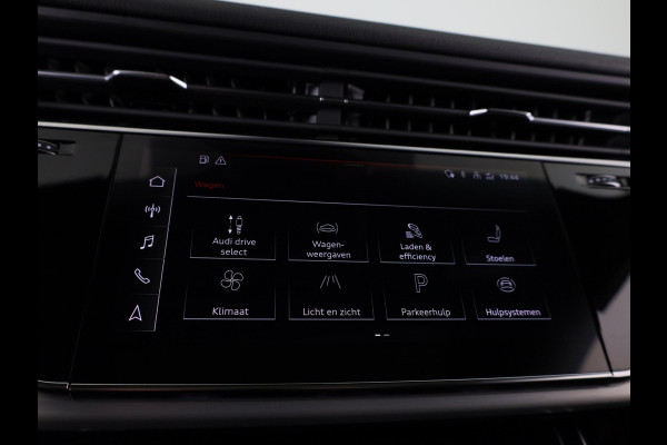 Audi Q8 55 TFSI e quattro Pro Line S 380pk | Panoramadak | Adaptieve cruise controle | Lederen bekleding | Geheugen bestuurderstoel