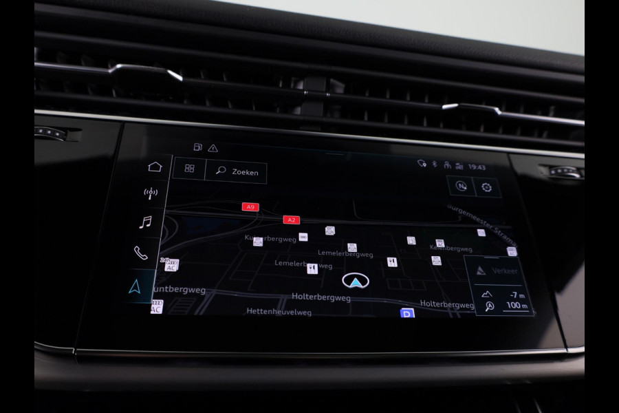 Audi Q8 55 TFSI e quattro Pro Line S 380pk | Panoramadak | Adaptieve cruise controle | Lederen bekleding | Geheugen bestuurderstoel